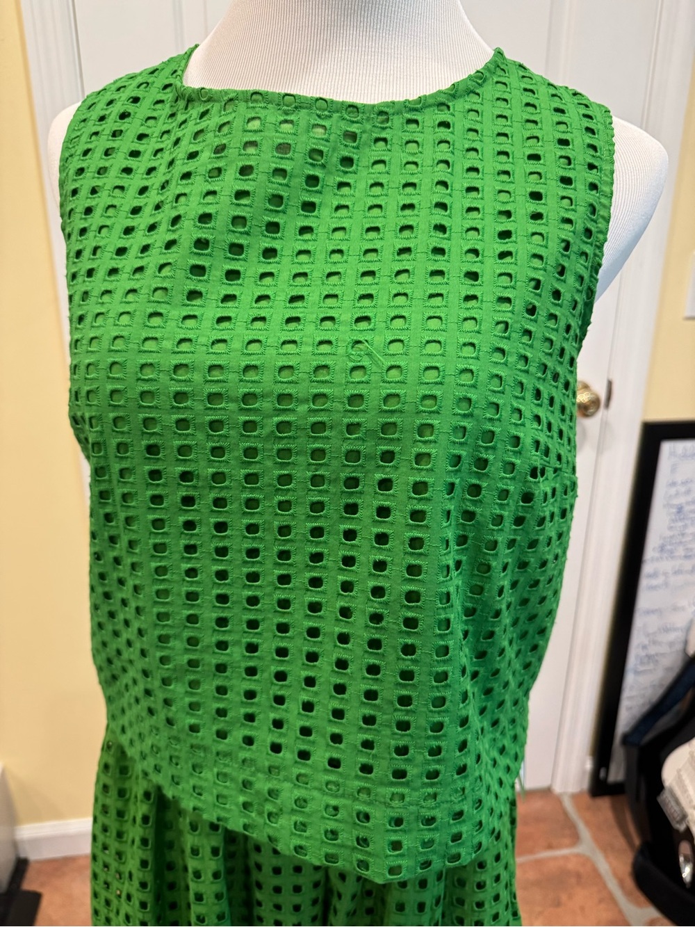 Kate Spade Limited Edition Fully Lined Green Eyelet Matching Vest & Skirt - Picture 2 of 14